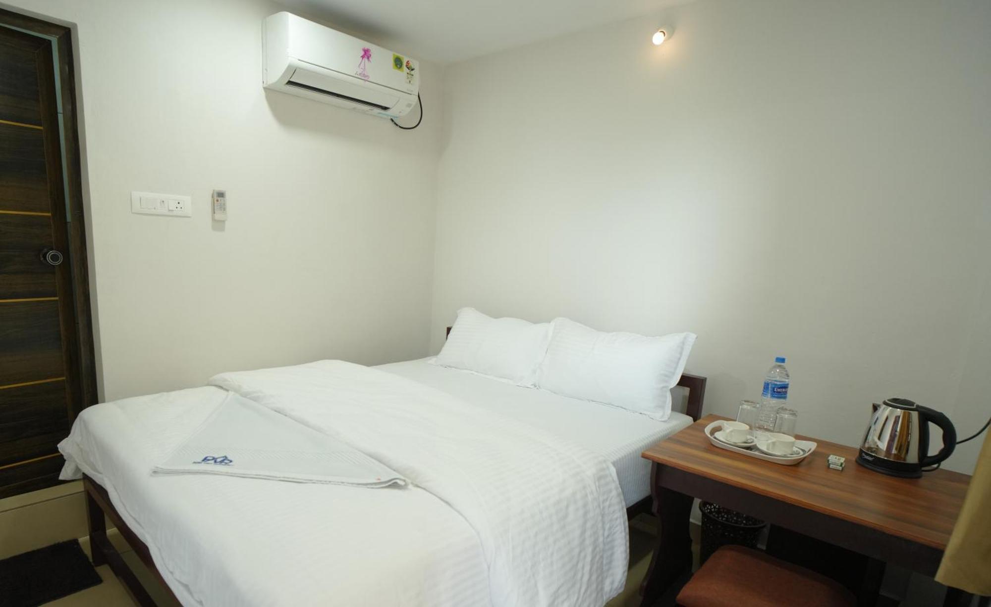 Отель Port View Residency Pvr Недумбассери Экстерьер фото