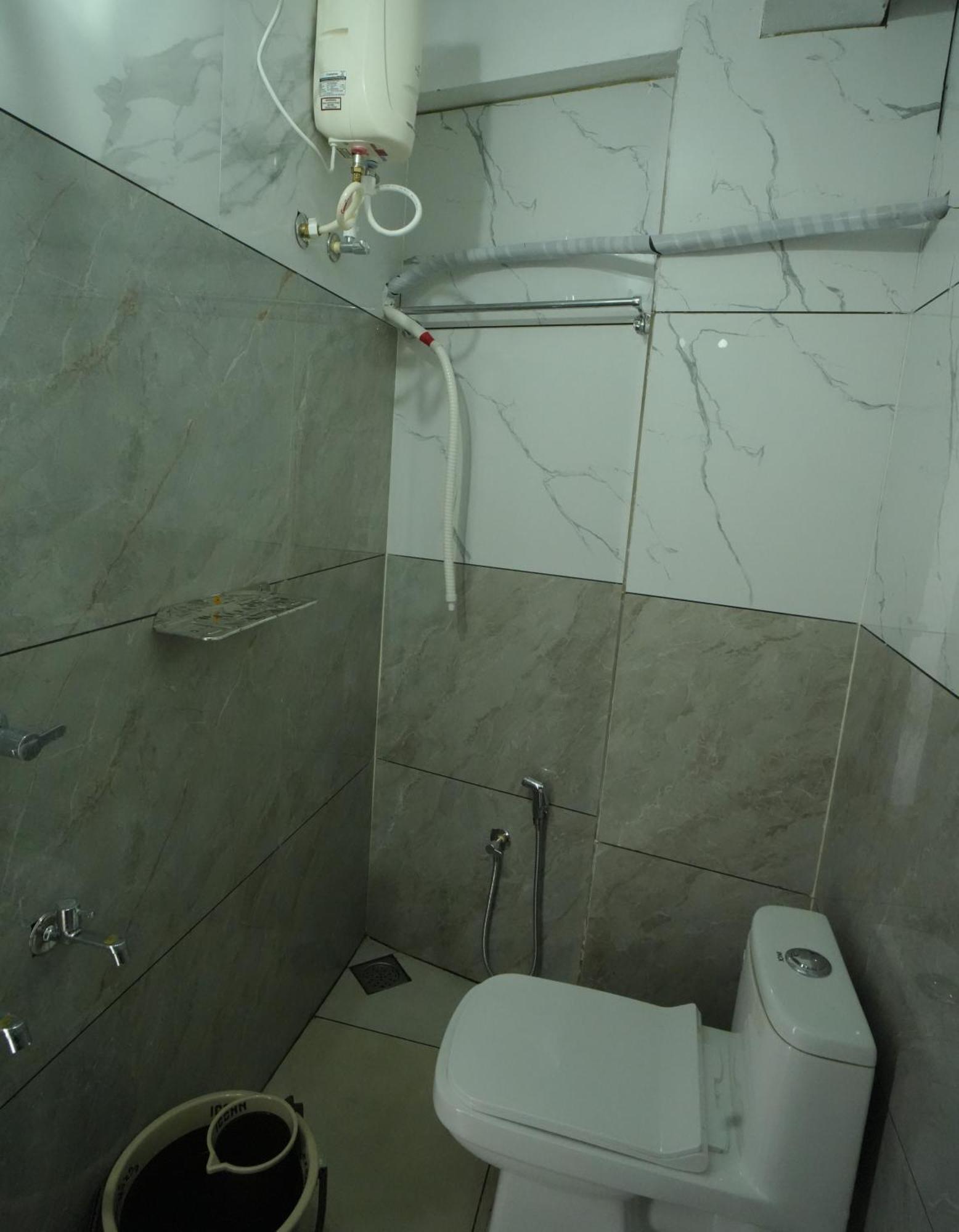 Отель Port View Residency Pvr Недумбассери Экстерьер фото