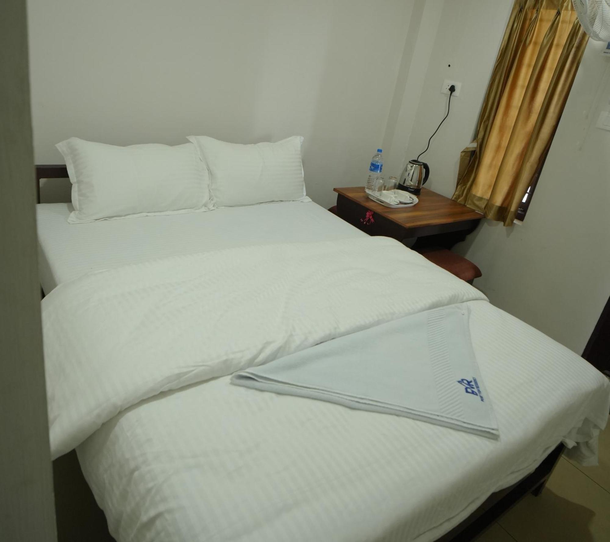 Отель Port View Residency Pvr Недумбассери Экстерьер фото